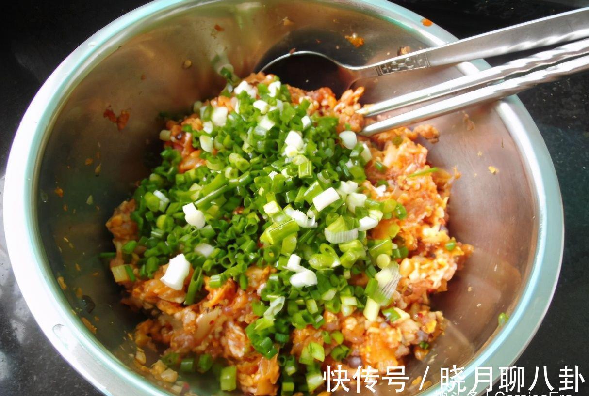 鸡蛋清|调肉馅，记住两放两不放，肉馅调好又嫩又香，包饺子好吃极了