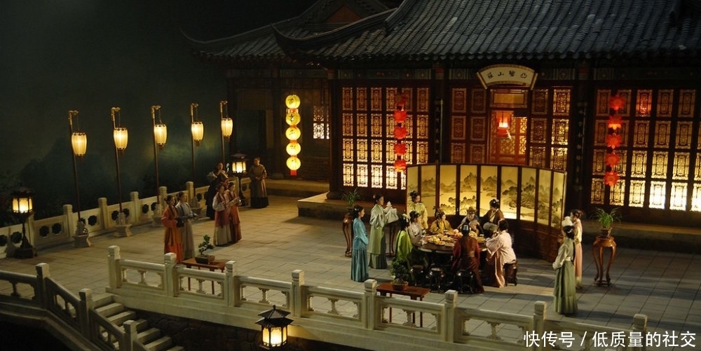 元春封妃,省亲时却6次落泪,将皇宫称为“不得见人的去处”