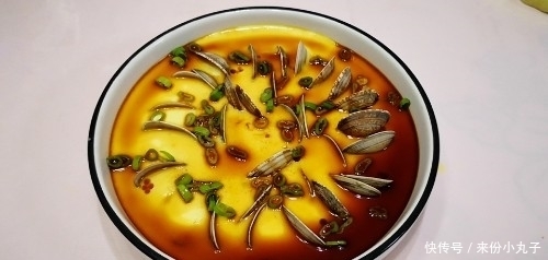 蒸鸡蛋羹时,万万不要直接上锅蒸,教你正确做法,鸡蛋鲜香又滑嫩