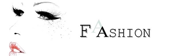 美女独爱小脚设计的紧身牛仔裤,裤脚设计风格