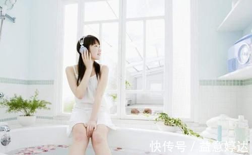 皮肤|洗澡后,啥时候抹“身体乳”效果好?很多人都做错了,难怪皮肤干