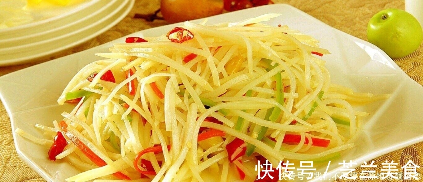 炒土豆丝想要好吃，怎么泡才是关键，厨师都是悄悄这么干