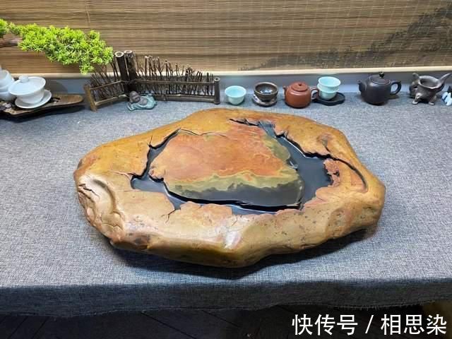极品@这才是“极品”美石,好皮色+好雕工,刻成茶盘后美的不可思议