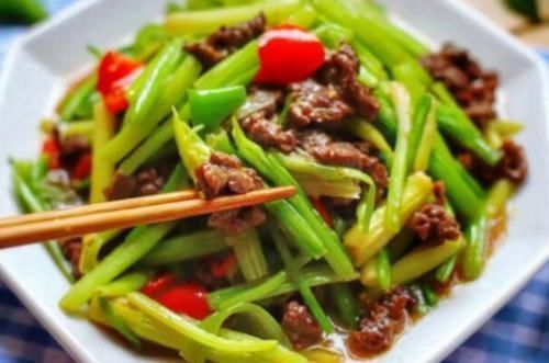 牛肉|天冷了，这肉要多吃，再贵也别省，简单炒一炒，营养互补，太香了