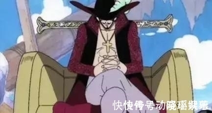 左手|海贼王 最出格的五大穿帮镜头,乔巴鹿角是假的?大黑刀是玩具?