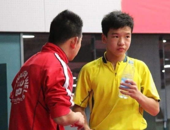 林诗栋|3-0!国乒横扫日本进决赛,18岁新星大逆转,将与俄罗斯队争冠