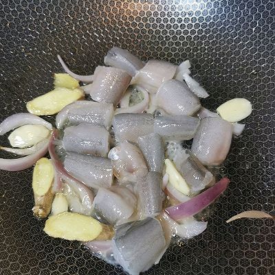 私房水鱼丝瓜面