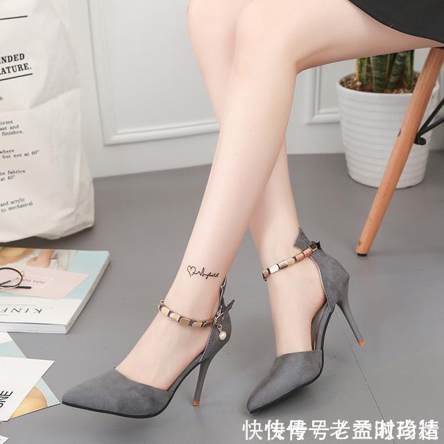 细跟 清凉一夏,尖头细跟+浅口一字扣,爱美的妹子可不要错过哟