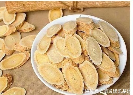 菊花|黄芪什么季节吃最好，怎么吃？给你黄芪枸杞菊花茶做法介绍