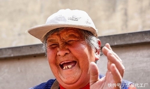 自力更生|7旬农村老太自力更生,农村大集做生意,一年赚1万多元