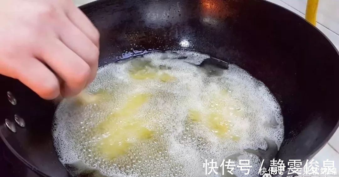 面团|以后面粉就这么做，加2个鸡蛋，不烙饼不蒸馍，香甜酥脆上桌秒光