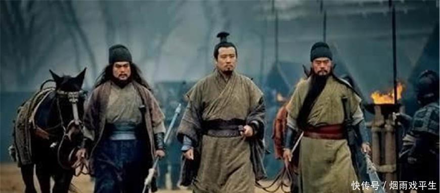 不值|关羽败走麦城跟这个人有直接的关系,曹操一句话为关羽的死不值!