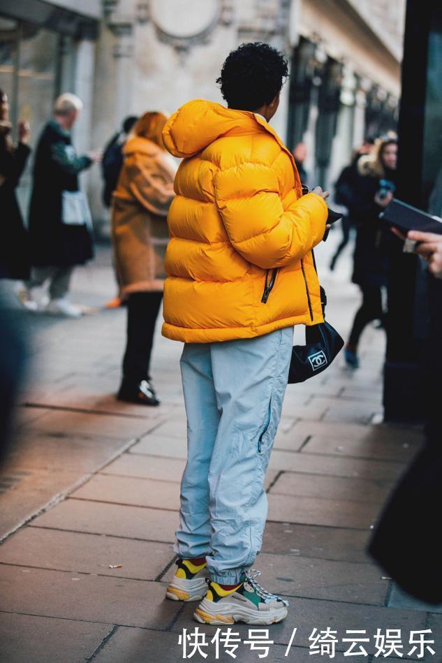 穿好2021流行色,比别人先时髦一步,这4款黄色单品不要错过