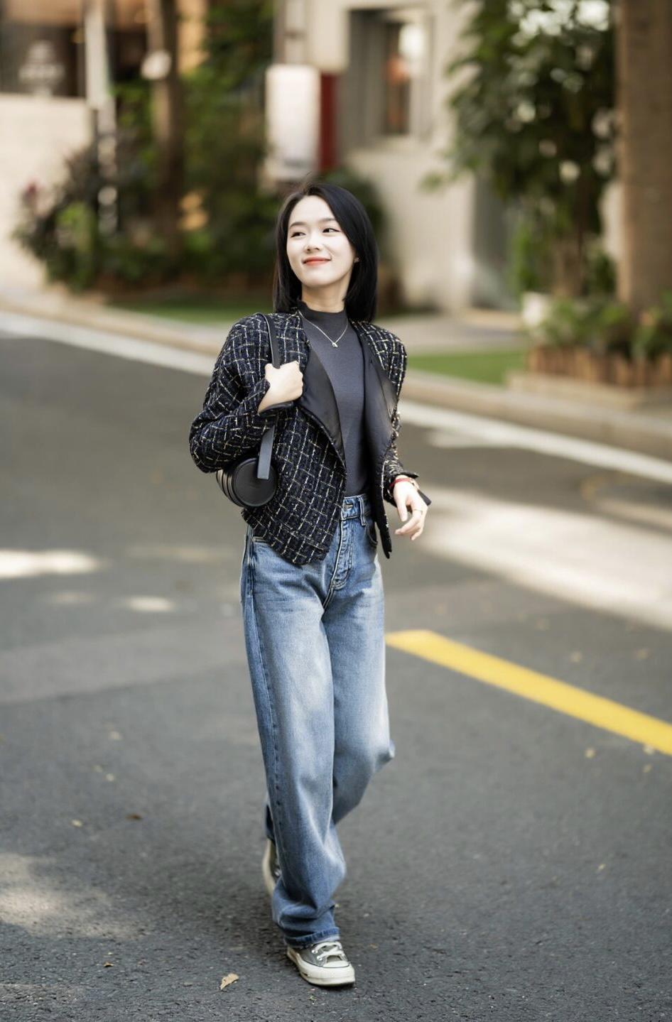 搭配 “小香风外套”才是冬季穿搭的yyds,优雅知性又干练,谁穿谁美