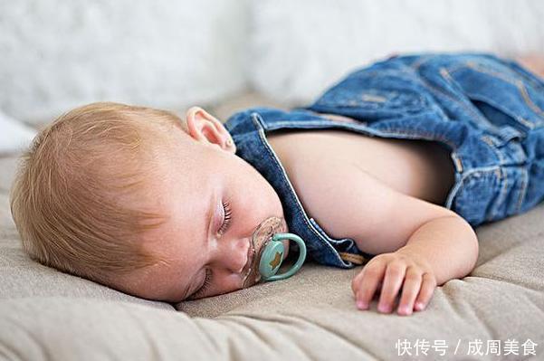 睡姿|孩子的睡姿暗示不同的性格,如果是第四种,父母就要重视了