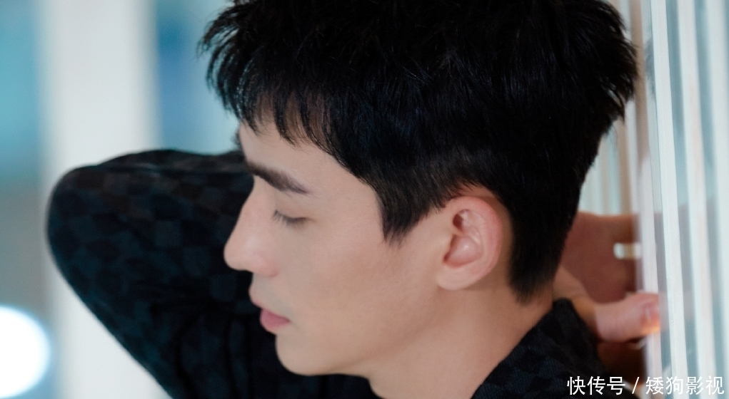 动画|朱一龙顺利出圈!小笼包制作同人动画角色,“火锅图”火了