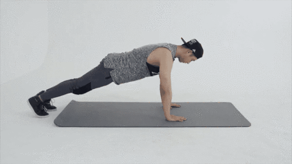 健身房|一次完成多少个俯卧撑才算合格?经常做俯卧撑有哪些好处