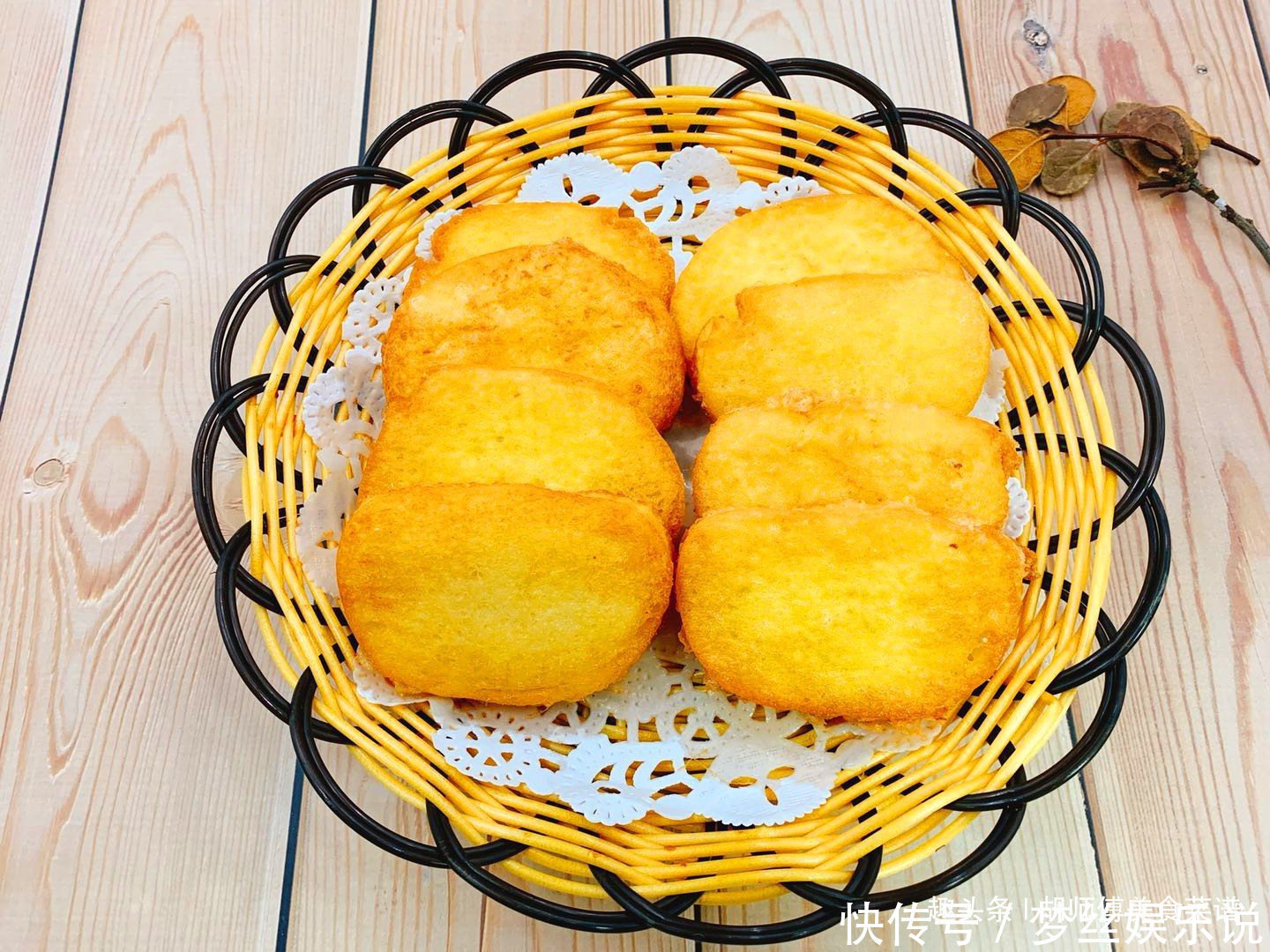  吸油|炸馒头时，别直接下锅炸！教你一招，馒头炸的外酥里嫩，还不吸油