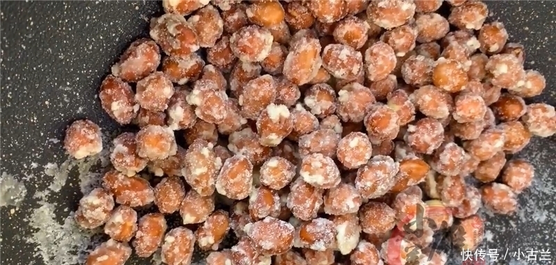 花生米最解馋又好吃的做法,看一次就会做,大人小孩抢着吃