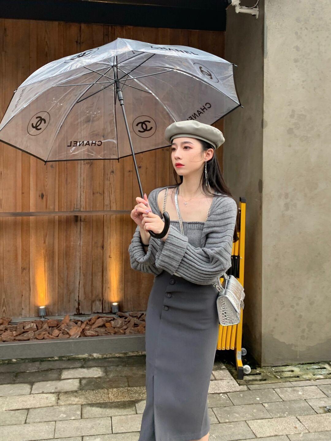 针织衫|今年秋天最流行“韩系学姐风”,掌握几类实用技巧,让你轻松展现熟女气质