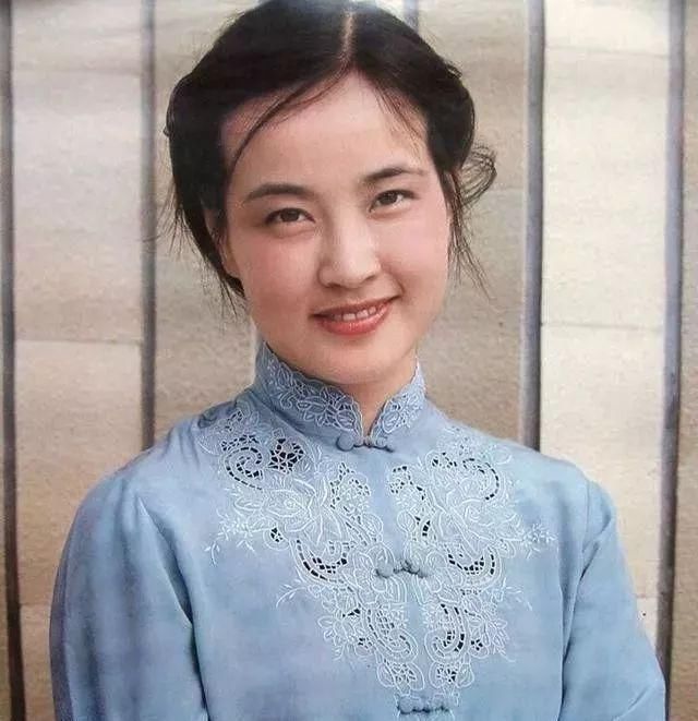 刘晓庆年轻时候很漂亮图片