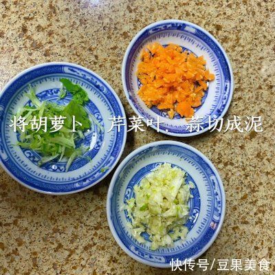  我这样做蒜蓉粉丝娃娃菜，家人都爱吃