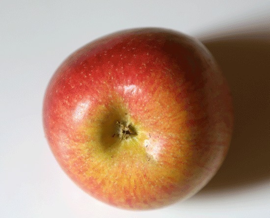 果肉|建议中老年人小暑前后,若条件允许,这5种水果每天可多吃一点