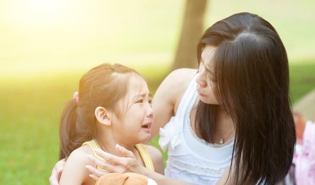 生理|三个女孩的妈妈说女儿在十岁之后，这些事情都该告诉她了