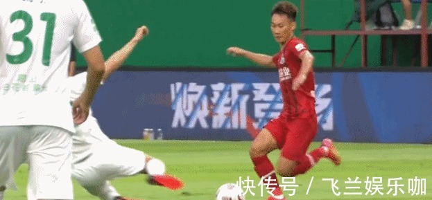 河南队|中超恶人重出江湖:蹬踏对手小腿,踢33分钟染红,一脸不服离场