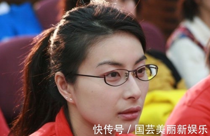 跳水|跳水皇后郭晶晶，退役后每月能拿多少退休金？走下奖台便回归平凡
