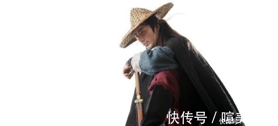 韩愈$一首经典的唐诗,人人都会背,有一句诗用来形容大器晚成的人!