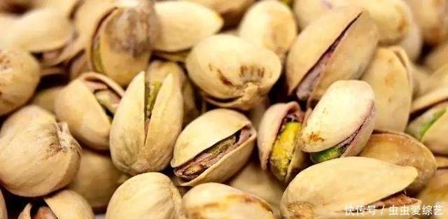 每天吃一点坚果,明目补肾、缓解便秘,但有三种人要慎吃