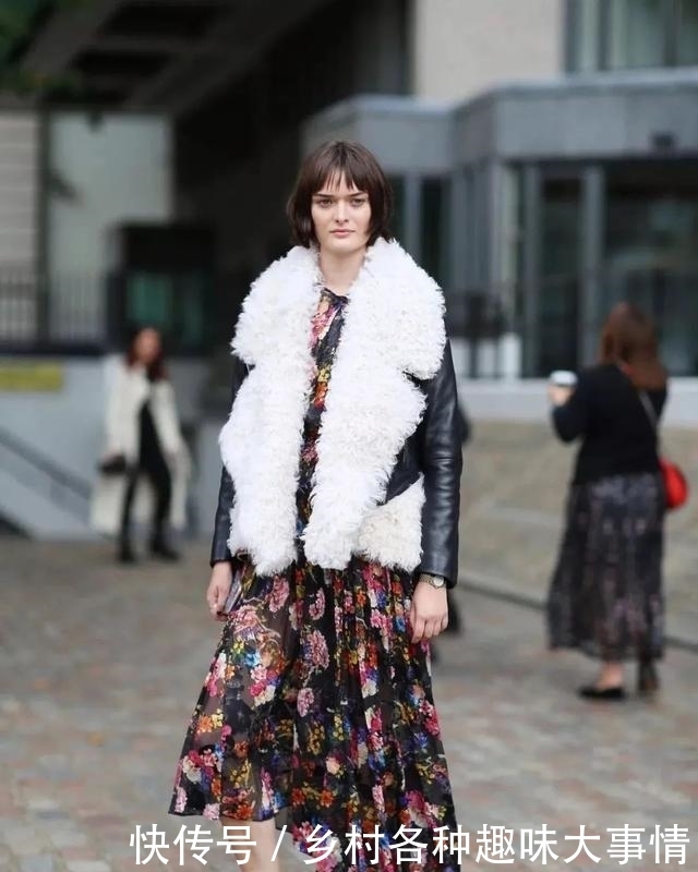 保暖|比大衣保暖,比皮草环保,“羊羔毛外套”才是今冬真爱,时尚保暖