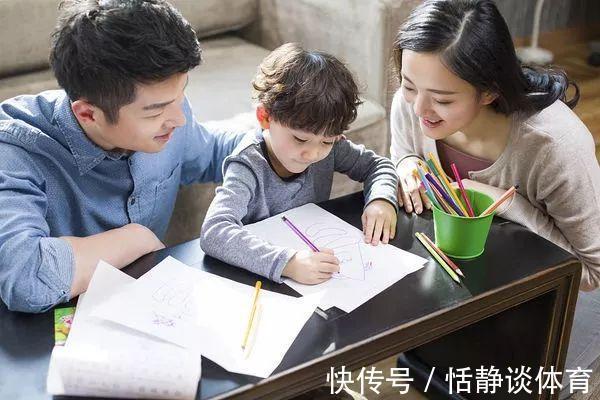 孩子们|老师要求上传孩子学习照片,家长群却集体“炫富”,太有心机了