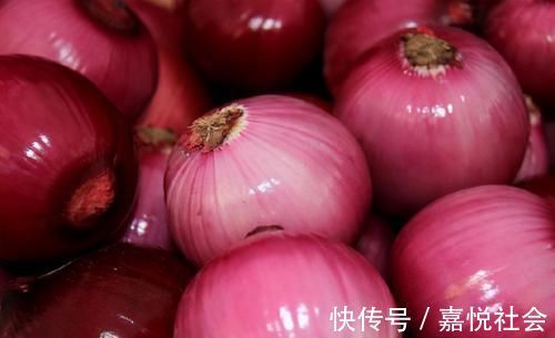 营养|每天晚上多吃三种食物,营养丰富,排毒抑菌,早吃早健康!