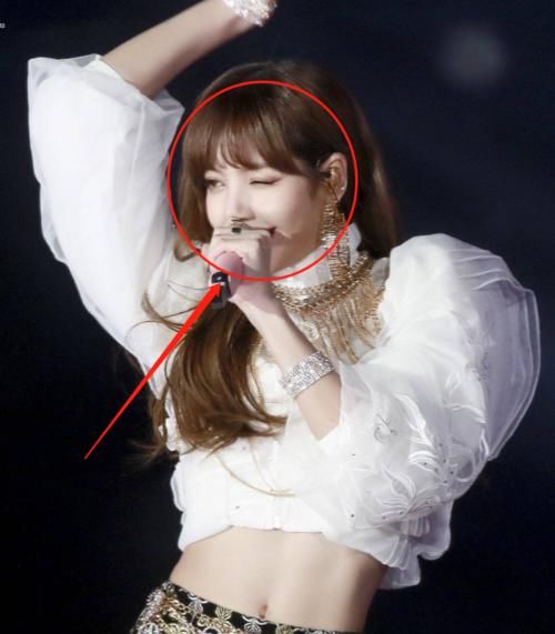 Lisa回归青3，杨丞琳让李荣浩帮自己追星，却无意暴露另一位导师