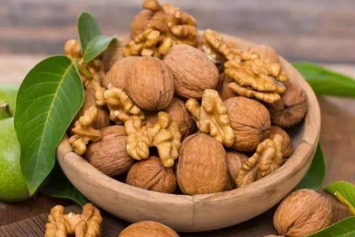 皱纹最怕的4种食物,女人每天吃一点,皮肤紧致更显年轻态