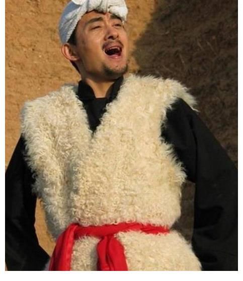 阿宝|阿宝:从“牧羊歌手”到“人设崩塌”,他的故事远比你想得更恶劣