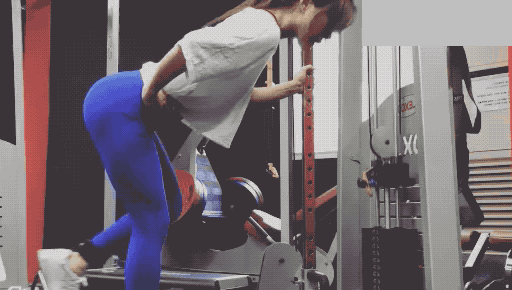 朴静|健身女神生娃后坚持锻炼,恢复窈窕迷人曲线,还被20岁小伙子追求