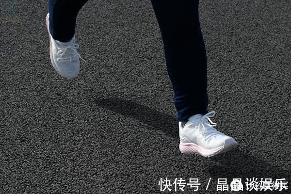 数码|数码科技产品测评 篇九十五:舒适长跑,科学健身,咕咚智能跑鞋10K体验