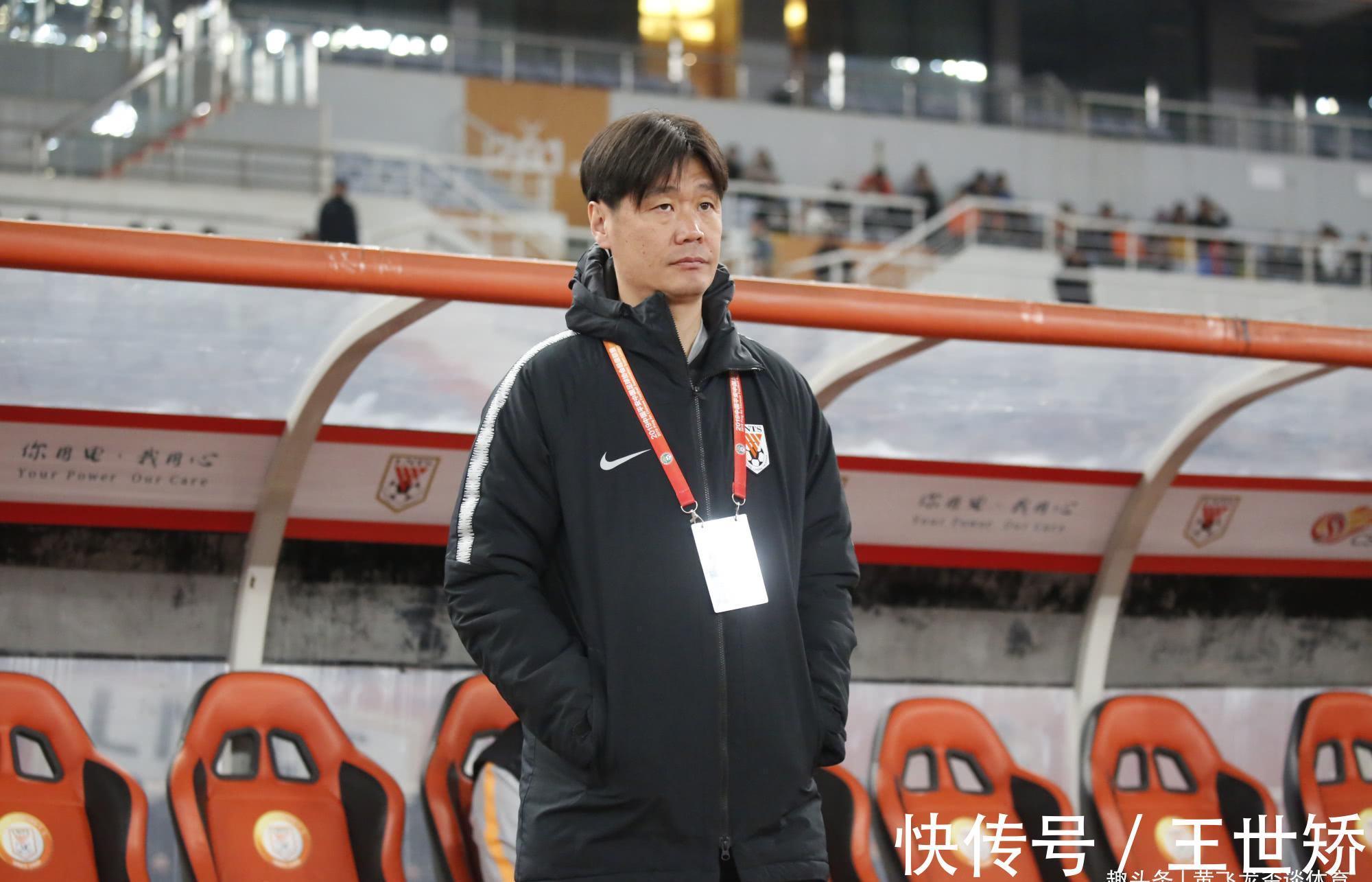 |李铁的口号团结就是力量成为笑话,李霄鹏三个对得起成为亮点!