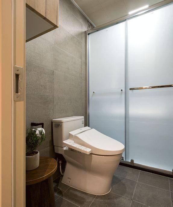 柜子|老公非在餐厅打一排柜子,空间一下多出好几平,邻居立马学走了