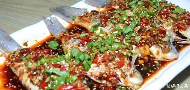 舌尖上的美食,鲫鱼这四种做法,你知道哪几种