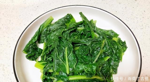 失眠最怕这菜,隔三差五吃一次,镇静安神,一觉睡到大天亮