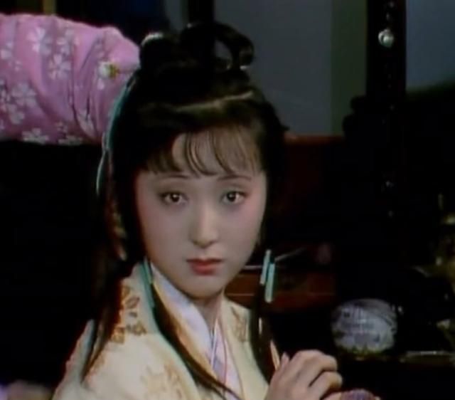 林妹妹@林黛玉的“罥烟眉”究竟有多美?后人无法模仿,成为文学史的唯一