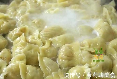 白菜|入秋后，这种饺子特好吃，皮薄馅鲜，好吃顶饱，怎么吃也不腻