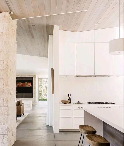 庭院|山中造个别墅,院中百年古树,庭院、壁炉、泳池,奢侈生活美如画