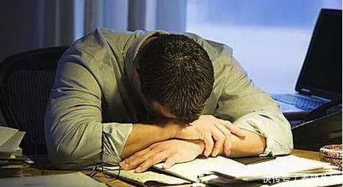 脂肪肝|“三甜”伤肝,尽量少吃,“二苦”养肝,建议多吃,保护肝脏健康