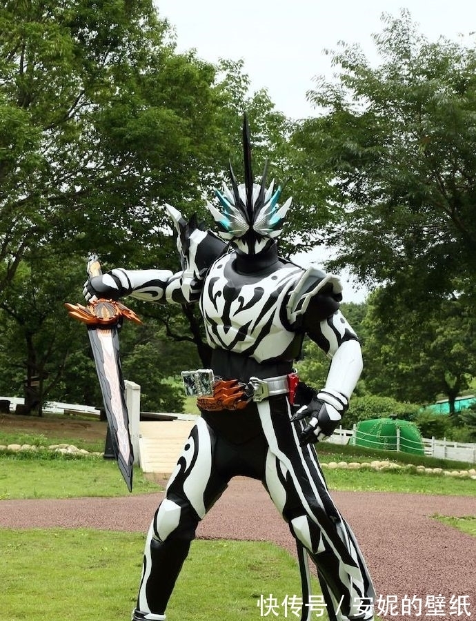 圣刃|假面骑士圣刃:外传三大道具正式公开,颜值很耐打,期待剧中表现