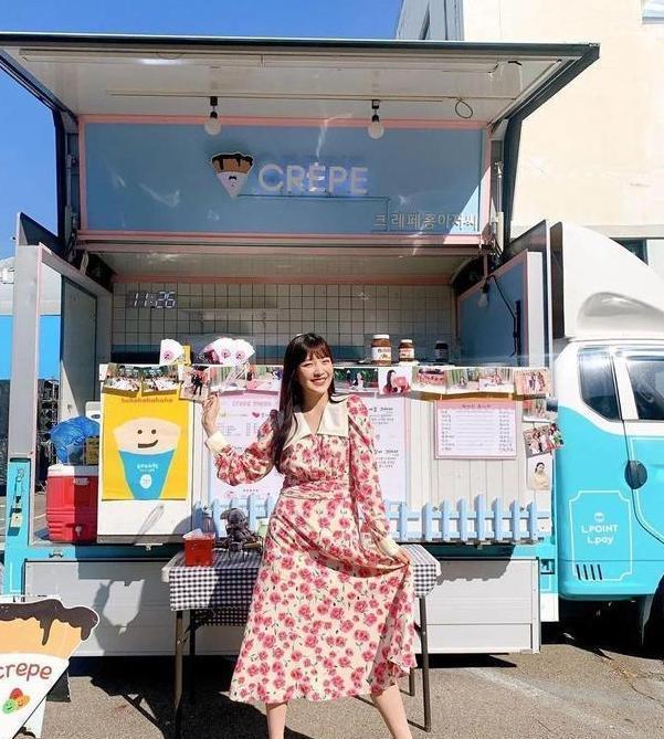 少女感|夏日独宠碎花裙！流行色和元素都整理好了，轻松穿出少女感的甜蜜